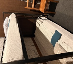 №25 Апартаменты (Квартира) 3 комнаты в Hostel Kirovsk.red