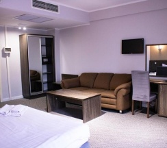 Двухместный номер Deluxe двуспальная кровать в Golden Palace