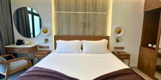 Виктория: Отель Coral Strand Smart Choice Hotel