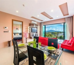 Трёхместный люкс в Chalong Miracle Lakeview Resort & Spa