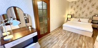 Прокопьевск: Апартаменты Home Hotel (Хоум Отель) на Обручева 18