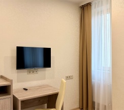 Семейный двухкомнатный без балкона вид на парк в Черноморец