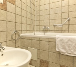Четырёхместный номер Standard в Hotel Tivoli Prague
