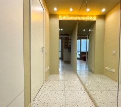 Двухуровневая студия на мансарде с джакузи в ЖК "UP-квартал Пушкинский". Близость к НИИ Турнера в Rauktis apartments