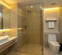 Номер с доступом в бассейн Семейный в Phuket Emerald Beach Resort