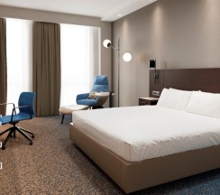 Двухместный люкс Executive двуспальная кровать в Courtyard by Marriott Kazan Kremlin