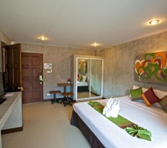 Двухместный номер Deluxe двуспальная кровать в Baan Kamala Fantasea Hotel