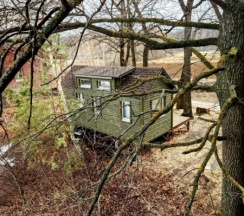 Изумрудный tiny house в Шведские дачи