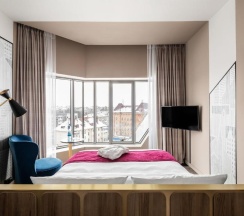 Номер стандарт с 1 двуспальной кроватью, вид на город в Mercure
