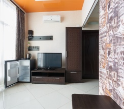 Семейный люкс в Hotel Orange