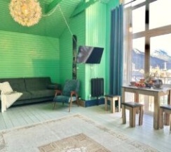 Зеленый ангел в Art House
