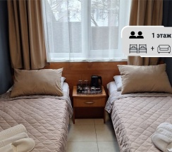 "КЛАССИК 4" Стандартный двухместный номер с раздельными односпальными кроватями и диваном на 1 этаже в Цитрус