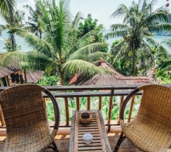 Бунгало с балконом и с видом на море в Railay Garden View Resort