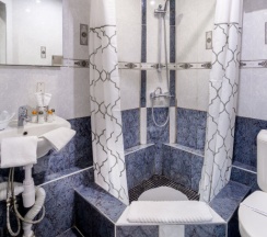 Двухместный номер Standard двуспальная кровать в BOMOND HOTEL