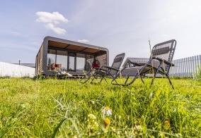 Глэмпинг Chill House в Ленинградской области