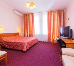 Трехместный повышенного комфорта (улучшенный) в Аллес