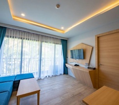 Семейный люкс с 2 комнатами в Golden Paradise Hotel