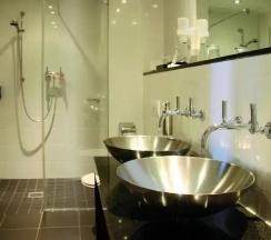 Двухместный люкс двуспальная кровать в Schiller5 Hotel & Boardinghouse