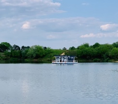 Дом на воде в Кемп