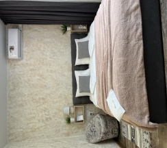 Номер стандарт семейный с 2 односпальными и 1 двуспальной кроватью в Moonlight