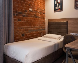 Simple SNGL (Одноместный номер с одной кроватью) в Turris Hotel Lubyansky