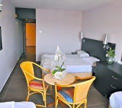 Двухместный номер Standard двуспальная кровать в Aquamarine Hotel