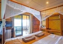 Семейная вилла beachfront в Koh Jum Resort