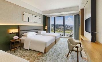 Двухместный номер Premium с видом на реку 2 отдельные кровати в DoubleTree by Hilton Ya'An
