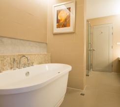 Люкс Classic c 1 комнатой с видом на горы в The Greenery Resort Khao Yai