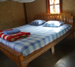 Бунгало с видом на воду в Family Huts
