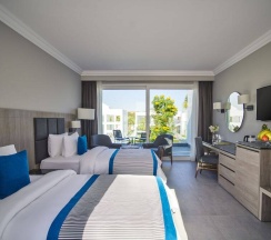 Двухместный номер Sports Area Standard с балконом двуспальная кровать в Maritim Jolie Ville Resort & Casino Sharm El Sheikh