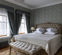 Двухместный люкс двуспальная кровать в Пестово подворье