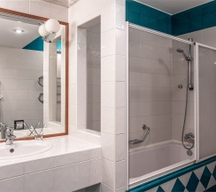 Люкс Гранд в Cosmos Moscow VDNH Hotel