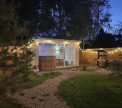 Tiny Панорама 40м² - дом повышенного комфорта: заезд с 16:30, выезд до 13:30 в Aframe Happy