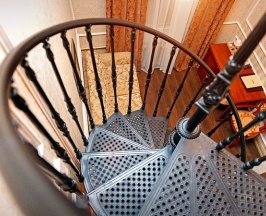 СТАНДАРТ (ДВУХЭТАЖНЫЙ) С ВИДОМ НА УЛ. МИЛЛИОННУЮ в Екатерина