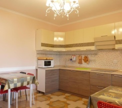 Четырёхместный номер Standard с балконом в Гагра