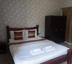 Двухместная вилла с видом на сад двуспальная кровать в The Park Nangrong Resort