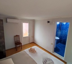 Двухместный номер Standard с балконом двуспальная кровать в Kobuleti Guest House