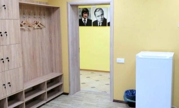 Кровать в 10-местном общем номере в Гостевой двор На Вавилова