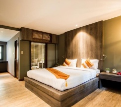Двухместный номер Standard с видом на сад двуспальная кровать в Отель Naiya Buree Boutique Resort