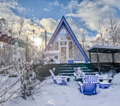 Лавандовый дом в А у реки