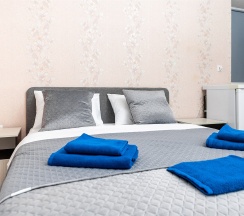 Двухместный Стандартный номер с двуспальной кроватью и балконом в гостевом доме SV на 2 этаже в Милка