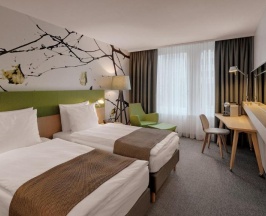 Двухместный номер Deluxe двуспальная кровать в Holiday Inn Frankfurt - Alte Oper by IHG