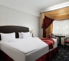 Бизнес в Moscow Holiday