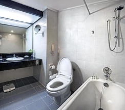Двухместный номер Standard Дуплекс (двуспальная кровать) в Arawana Regency Park Sukhumvit