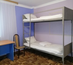 Кровать в общем номере в Раздолье