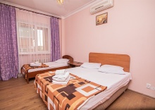 Трехместный номер с большой террасой в Guest house city center