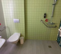 Номер Standard для маломобильных – двуспальная кровать с верхним ярусом в ibis Budget Москва Панфиловская