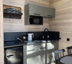 Коттедж с 2 комнатами с красивым видом из окна в Hygge Barn