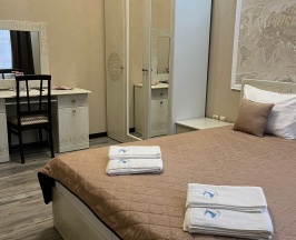 Люкс  трехместный в Дельфин